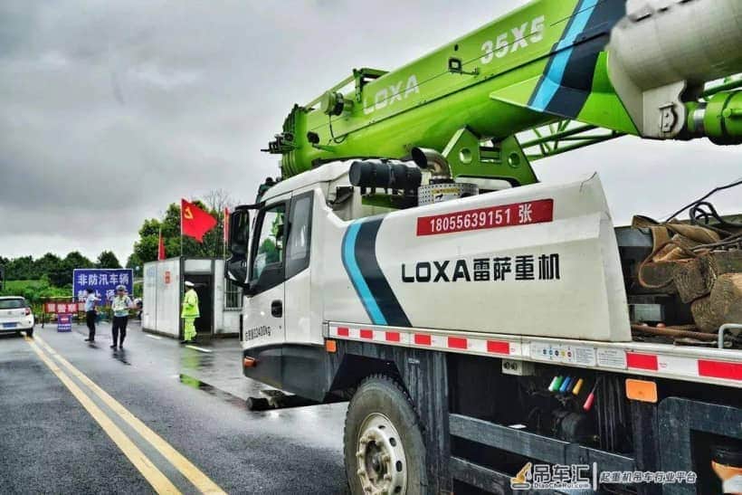 救援先锋勇担当 雷萨力量助力防汛一线!