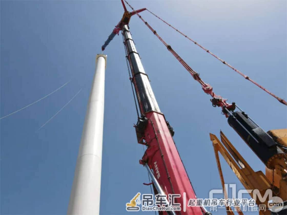 三一SSC1020T起重机助力青海-河南特高压“电力天路”