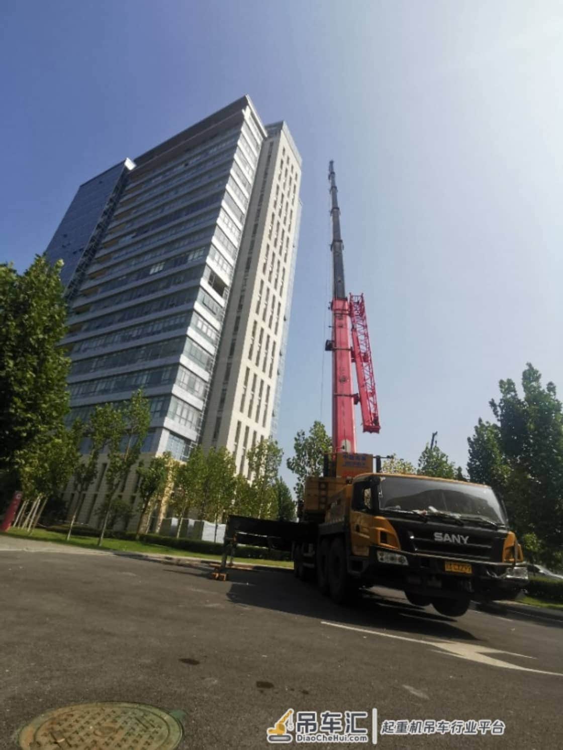 武汉吊车出租起重吊装案例展示实录