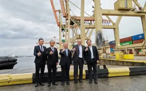 三一集团自主研发，千吨级起重机向拉脱维亚交付
