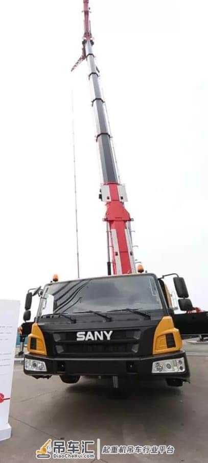 月台班200万,是什么级别的吊车?