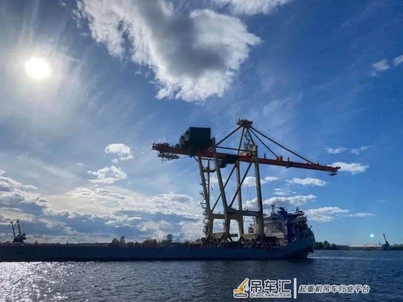 三一重工集装箱起重机在里加港正式启用——“这台新设备将成为我们的王牌”
