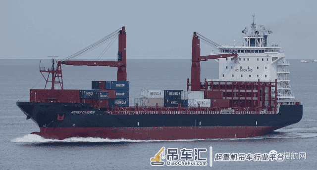 海运事故丨APL集装箱船撞倒塌码头岸吊,事发吉大港!