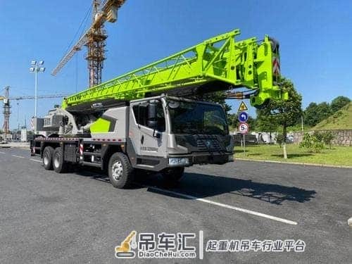 极光绿3款30吨新品半路杀出,25吨吊车市场hold住吗?