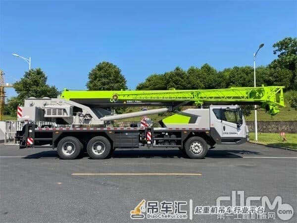 中联重科E系列25吨汽车起重机新品ZTC252E552上市
