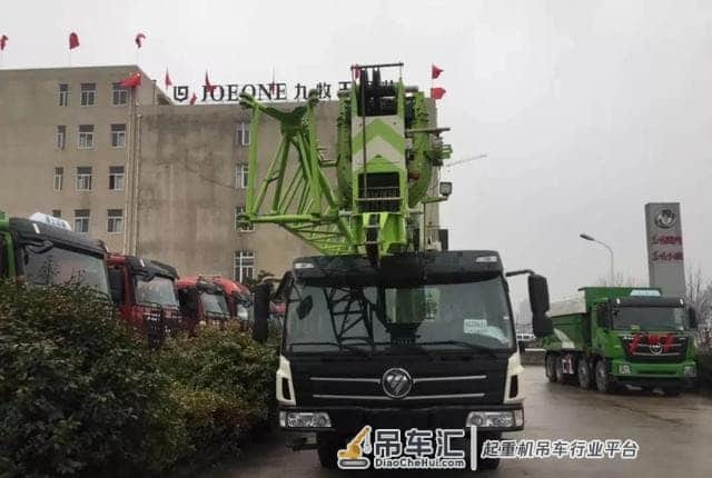 手里全部资金十万,首付30%,选什么吊车?