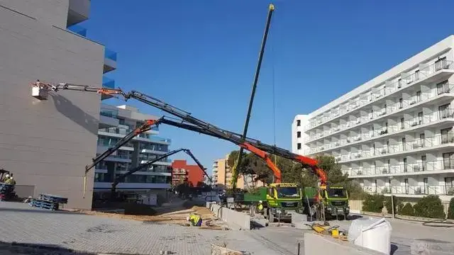 土豪提车记：价值1亿1200吨全地面！真正的大手笔