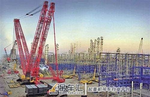 超大4000吨履带式起重机,首吊成功,拥有20多项发明专利