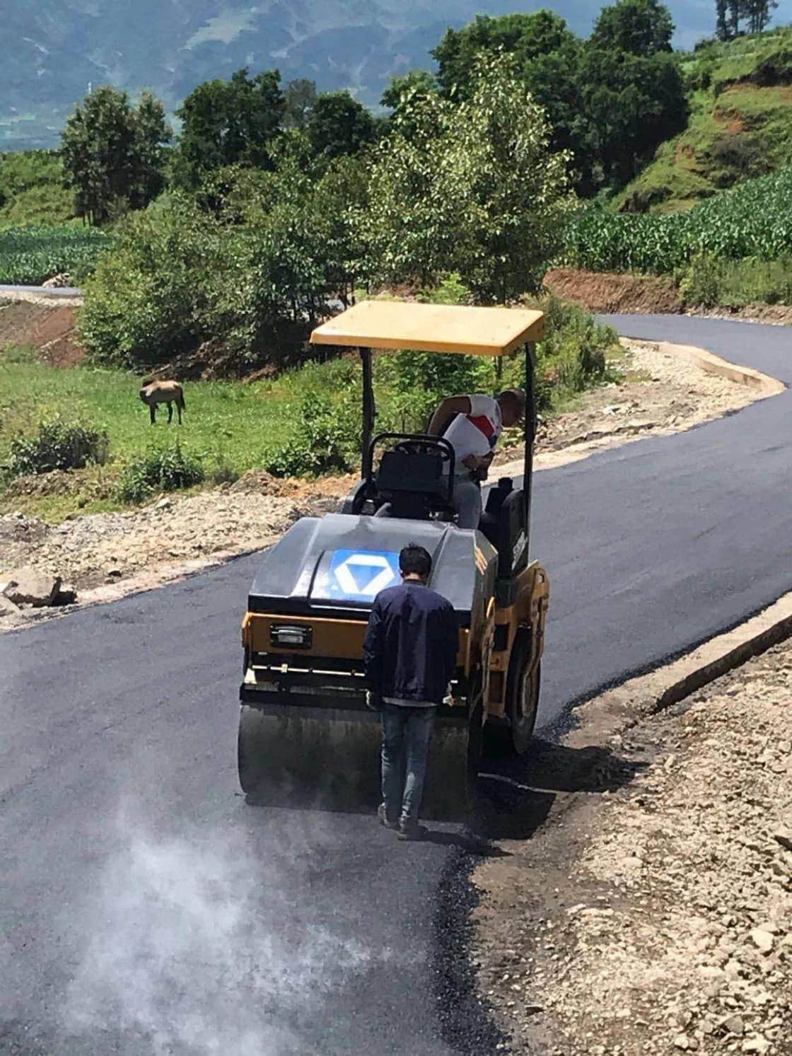 徐工参建!全国最后一个不通公路的村,通了!