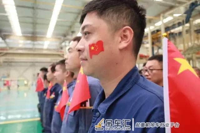 这很中国!徐工用这样的方式,献礼祖国71华诞……