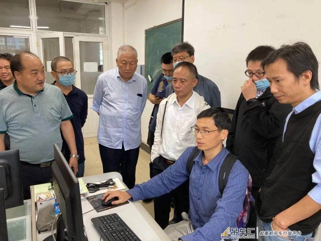 第十二届全国交通运输行业“浙江海港杯”起重装卸机械操作工职业技能大赛全国总决赛场地设备验收工作圆满完成