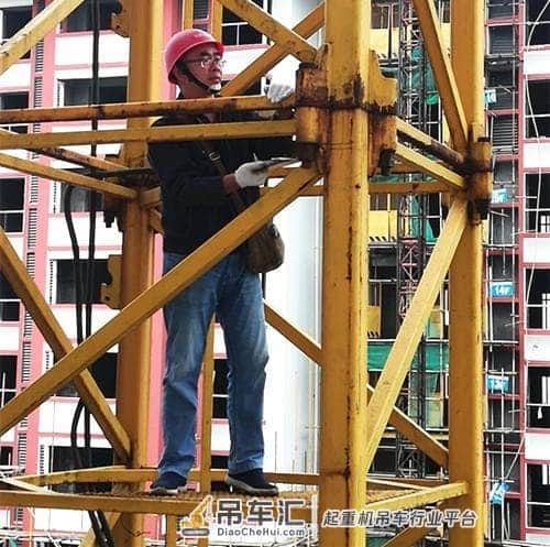 县住建局：开展建筑工地起重机械专项整治行动