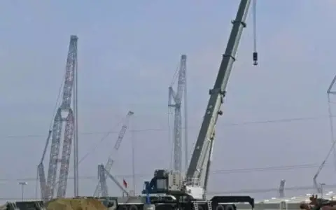 这辆750吨吊车，为啥比国产1200吨还贵？