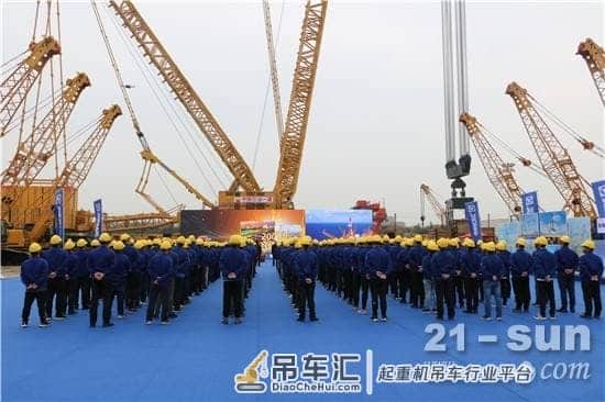徐工第三台4000吨级履带起重机交付 ,“世界第一吊”落户中油一建