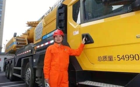 吊车找活，老板司机掌握这四招，离暴富就不远了！