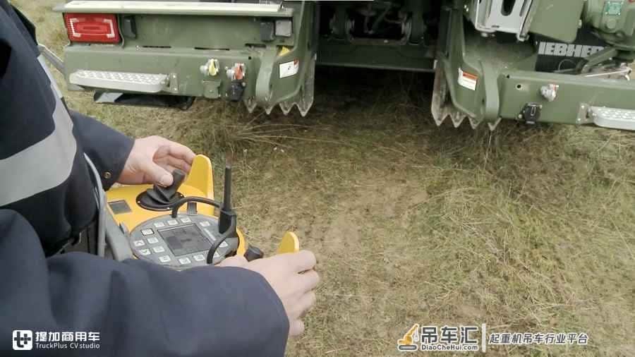 德国陆军的新锐坐骑,利勃海尔G-BKF装甲救援起重机的那些事