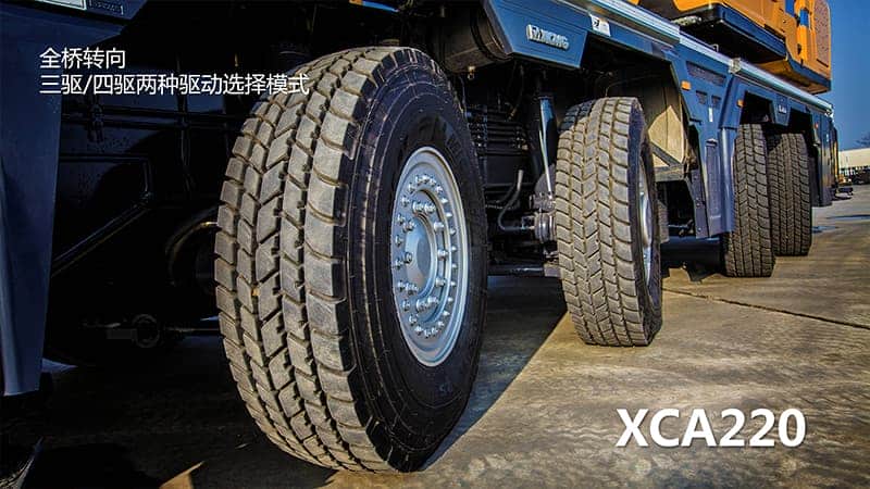 徐工 XCA220全地面起重机