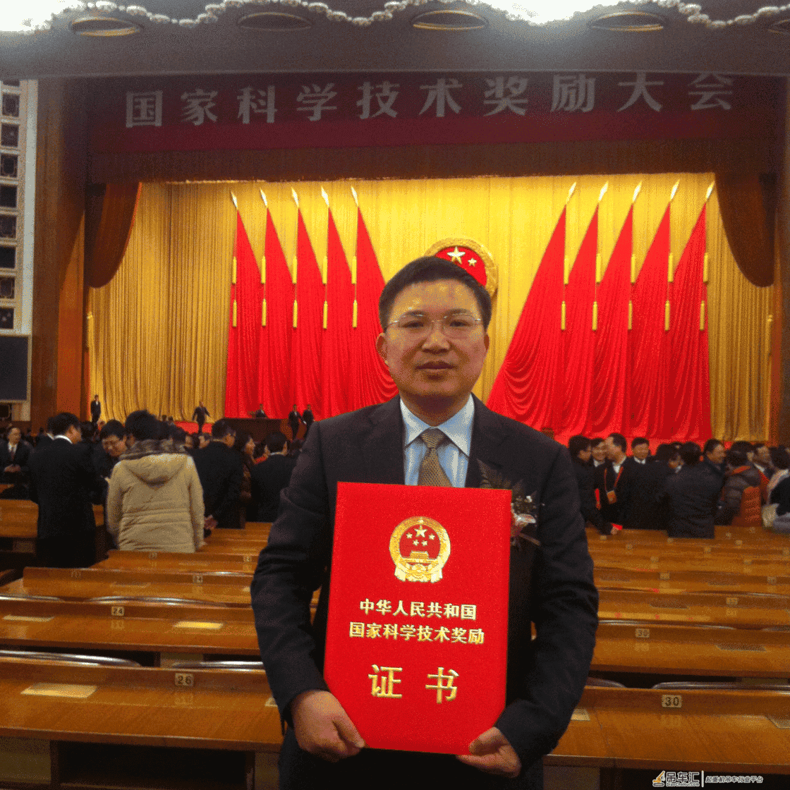 “全国劳动模范”中联重科喻乐康:做科研领域极致工匠