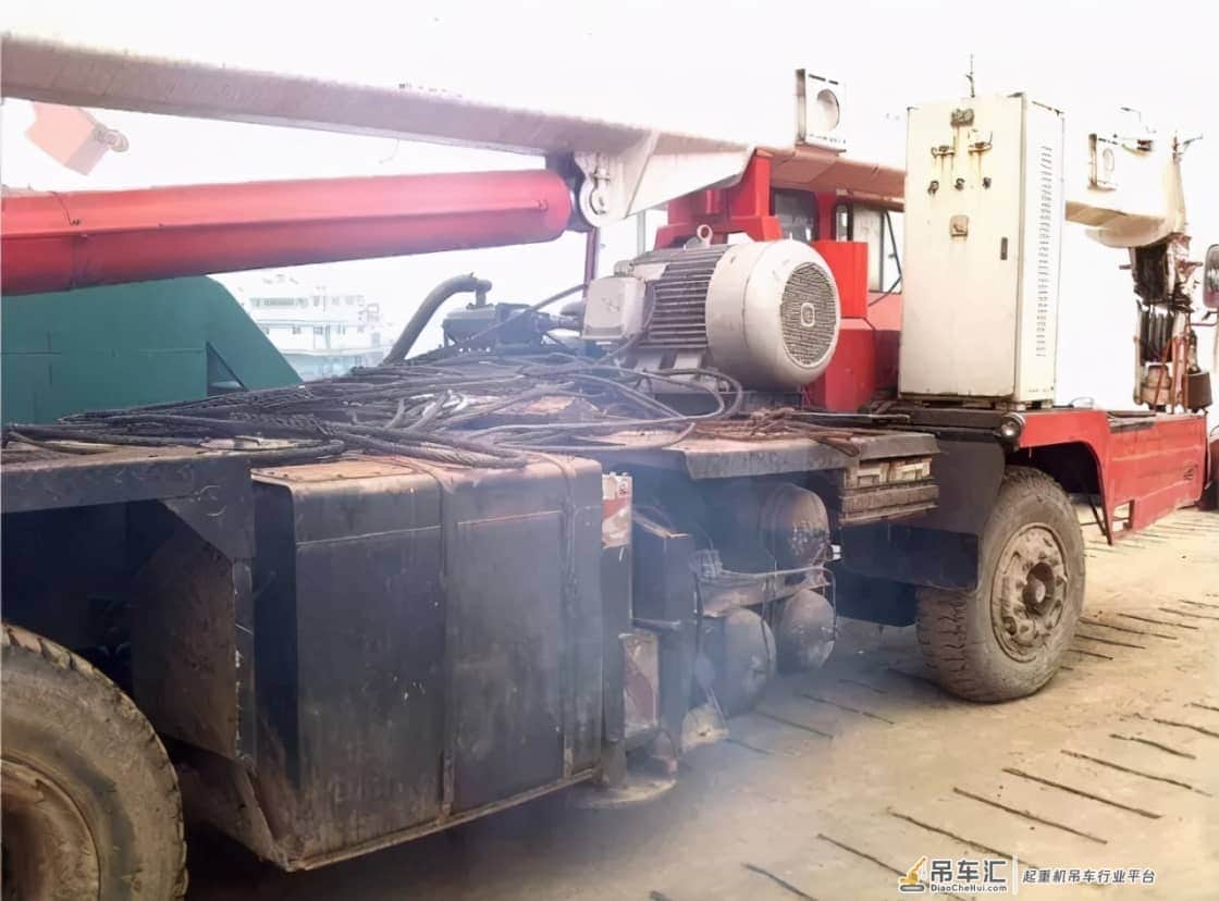 油泵改电动,牛人改装电动吊车