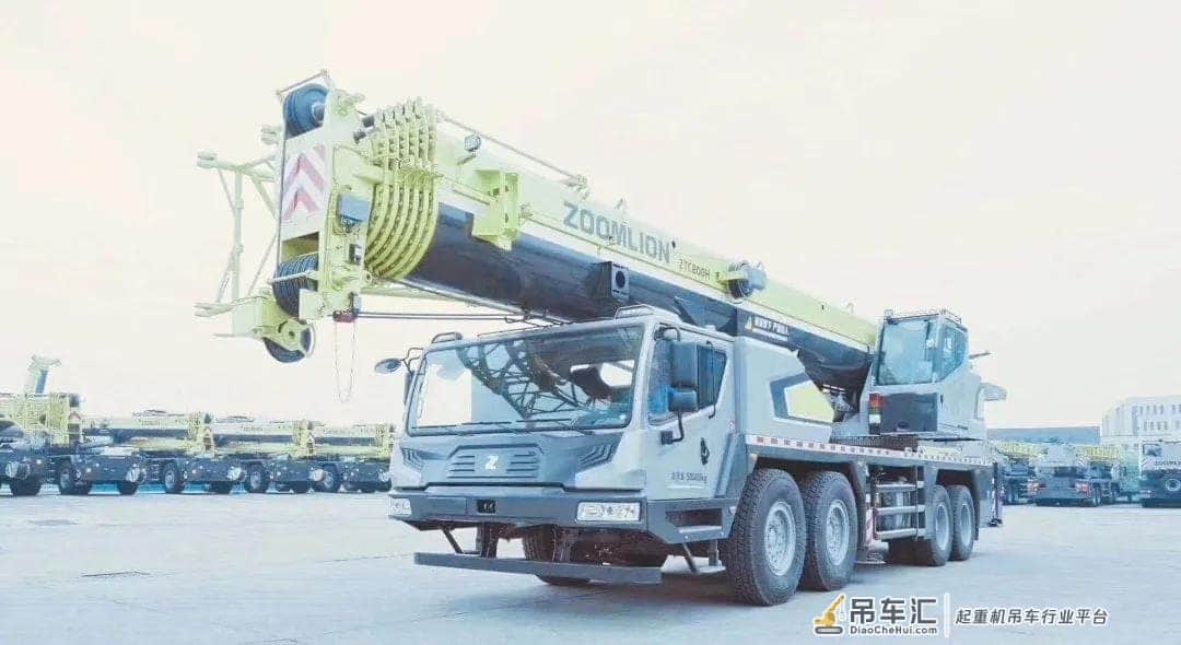 25吨吊车“打脸”还不够,80吨也要扇上一巴掌