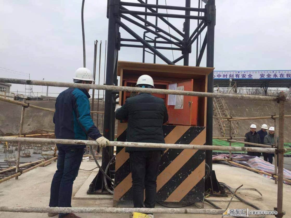 在建项目全覆盖 安巢经开区建发局开展建筑起重机械安全专项督查