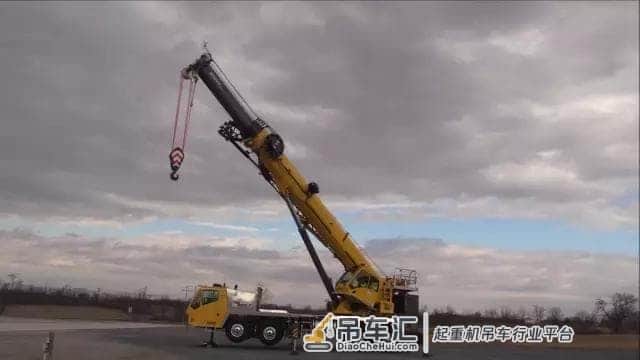 四轴100吨级吊车,格鲁夫TMS9000-2对比国产有啥优势