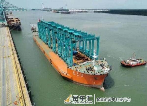 上海振华重工10台市电轮胎吊顺利交付