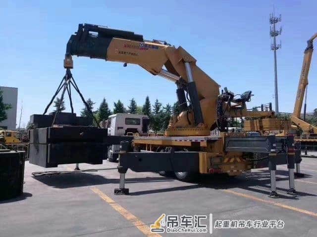 创造奇迹 鑫鑫向荣 记东莞市创鑫吊装服务有限公司总经理高路路