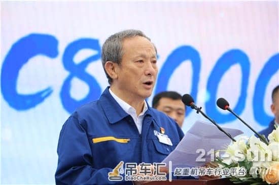 徐工第三台4000吨级履带起重机交付,落户中油一建
