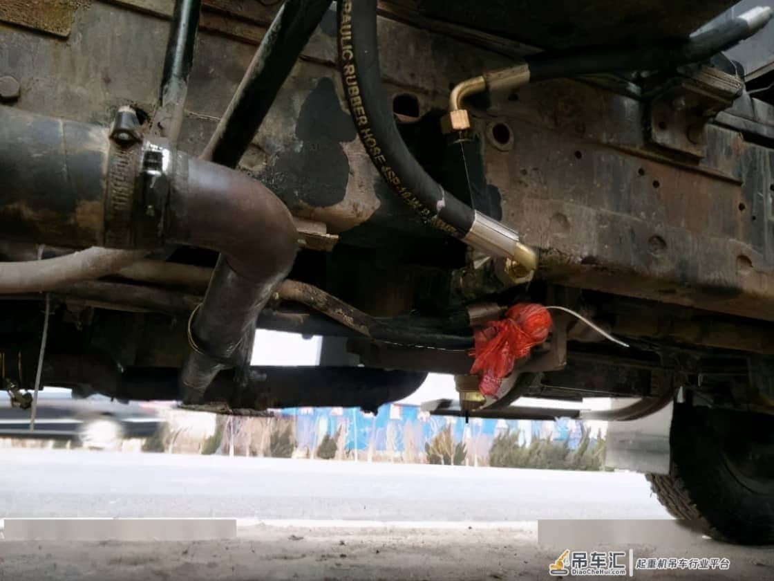 强!吊友爆改油电混动小8吨...