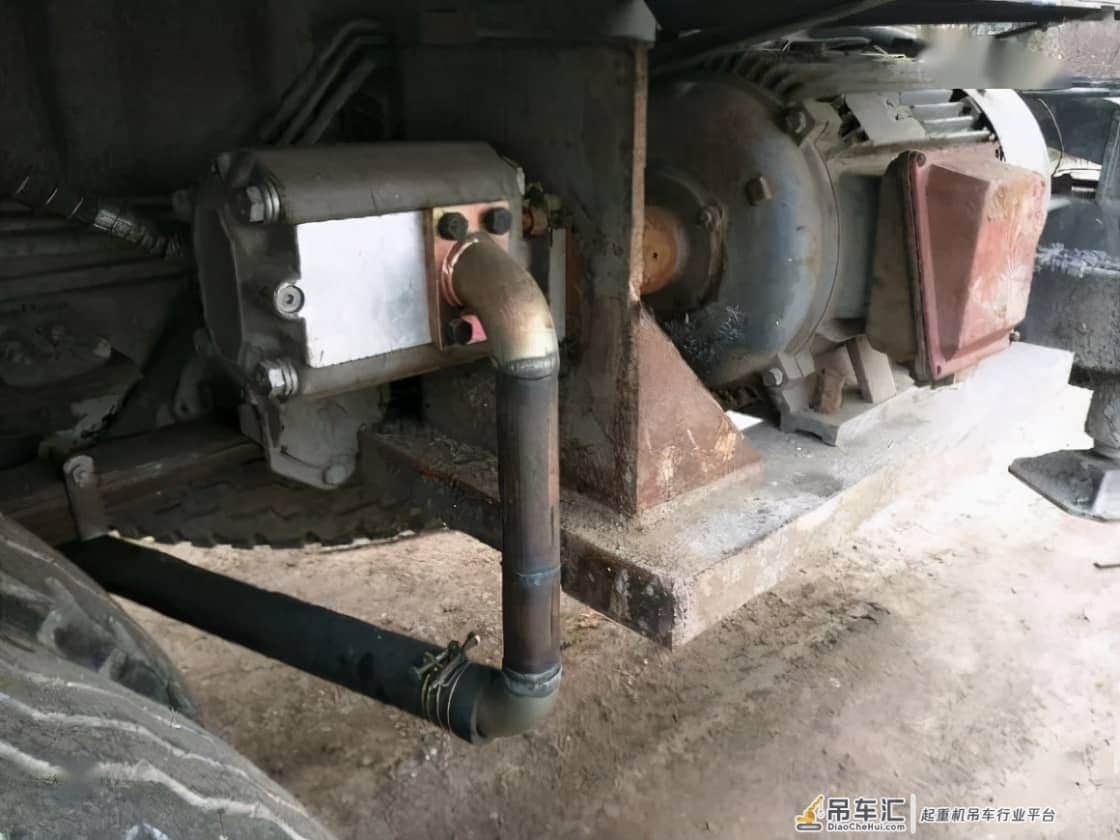 强!吊友爆改油电混动小8吨...