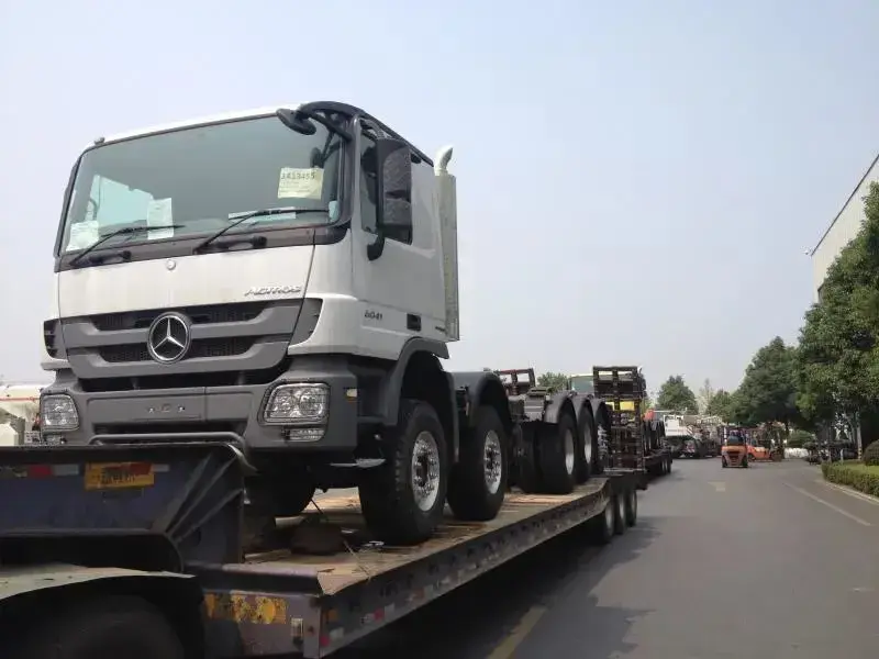 工地惊现中联65吨吊车!奔驰五轴底盘,代号ZTC650