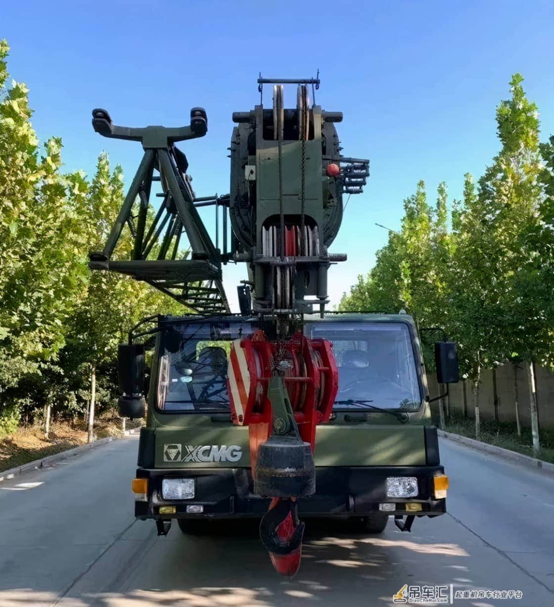 网上卖25吨二手军用吊车,你敢买吗?