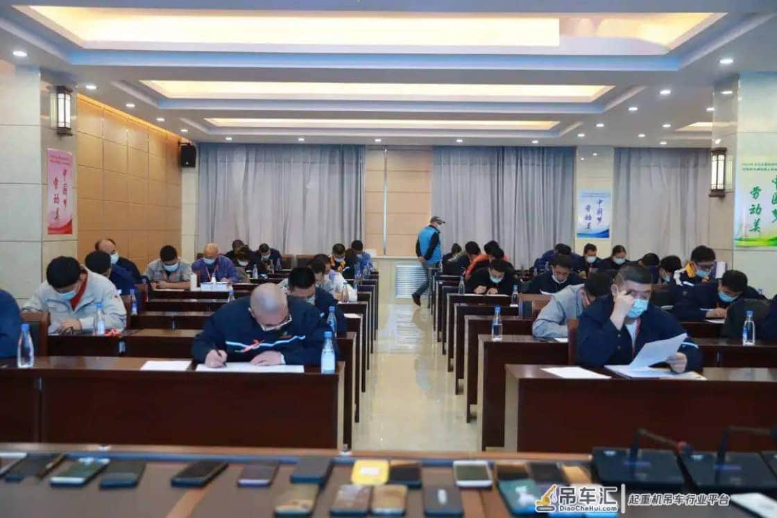 “中国梦·劳动美”2020年全区起重装卸机械操作工、锅炉设备检修工职业技能比赛在锡林郭勒盟圆满结束