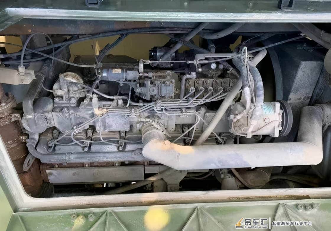 网上卖25吨二手军用吊车,你敢买吗?