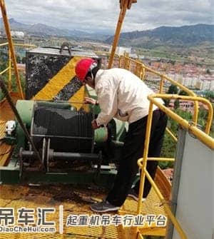 河北建工集团省四建六分公司山澜园项目部开展起重机械专项整治行动