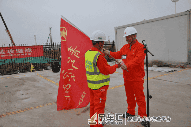 盛虹炼化吊装项目：打响4000吨履带吊组装攻坚战