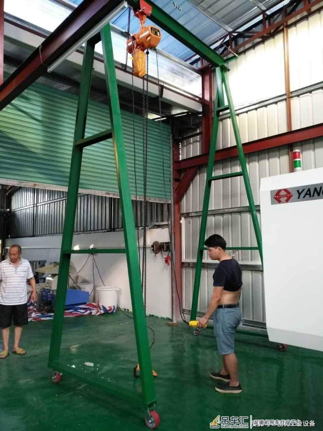 小型龙门吊和移动龙门吊有什么区别