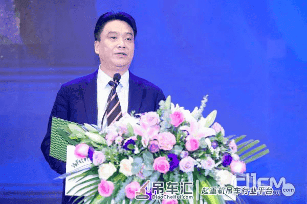 开拓创新 笃定前行 2020年工程起重机分会年会召开 中联重科全力保障