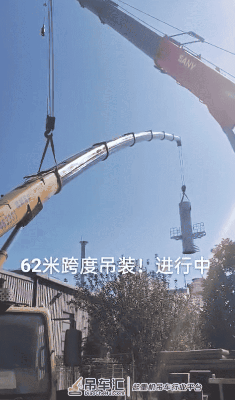 老板亲自指挥，吊车62米跨度，司机上演大胆操作