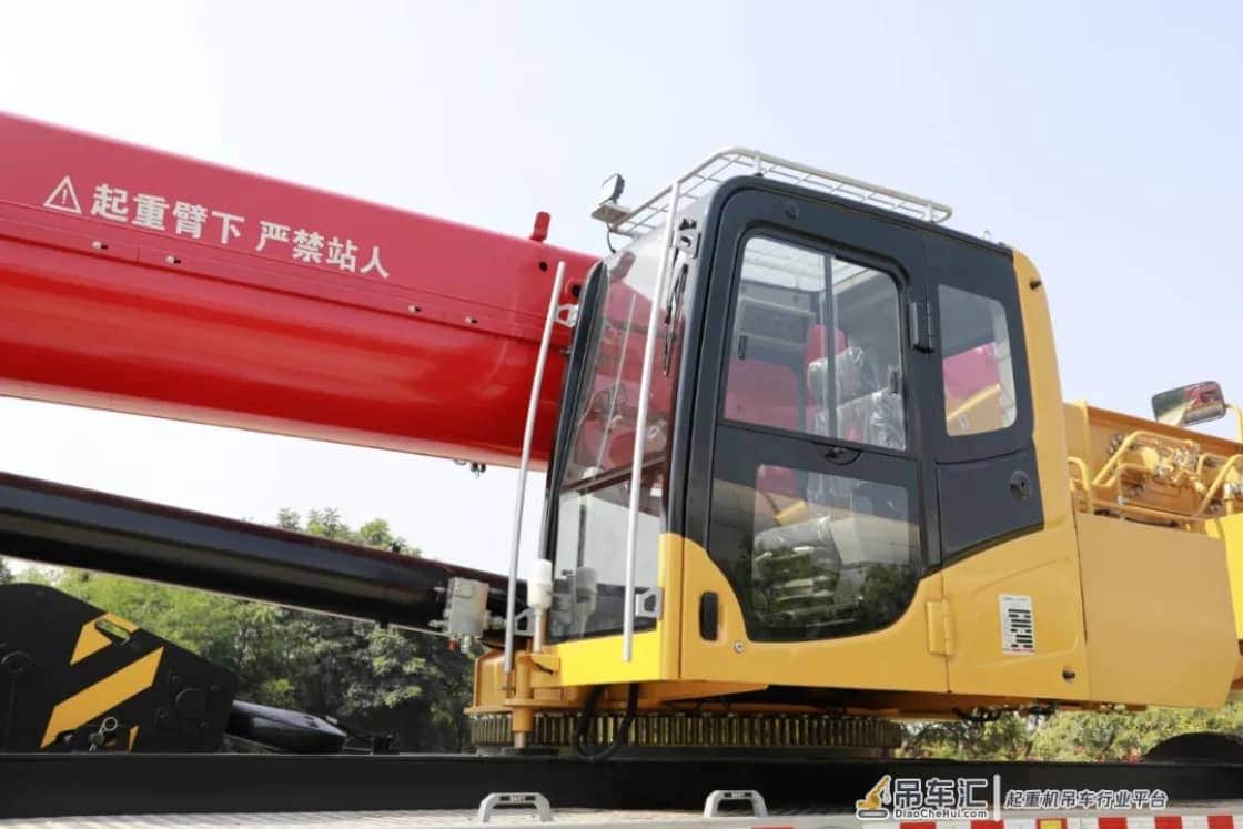 三一新款40吨吊车44.5米主臂，老板：“是我输了！”