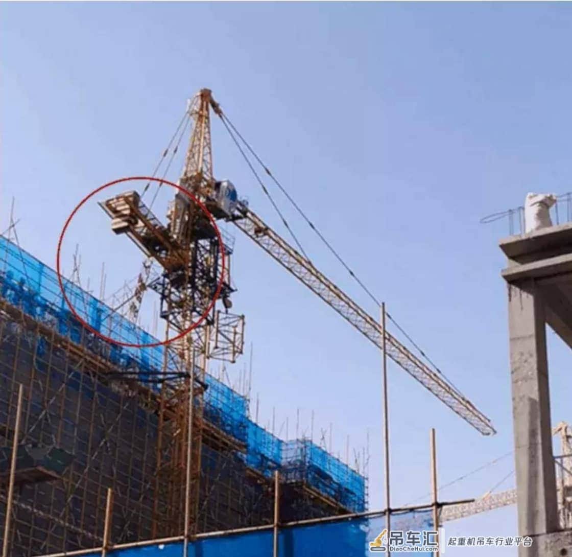 痛心！济南一在建工地发生塔吊事故