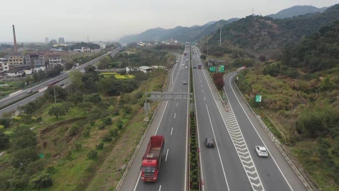 高速公路吊车服务有了收费标准