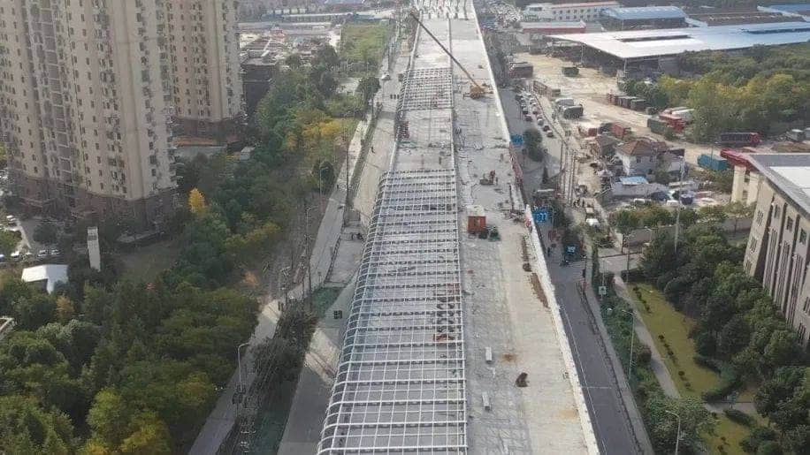 破交通“最堵点”| 600人上阵18台300吨履带吊日夜兼程 济阳路改建持续加速