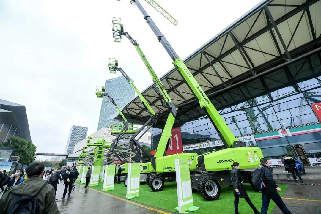 2020 bauma宝马展丨中联重科首日签单超90亿元,阔步全面智能化时代!