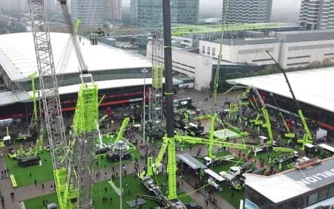 2020 bauma宝马展丨中联重科首日签单超90亿元，阔步全面智能化时代！