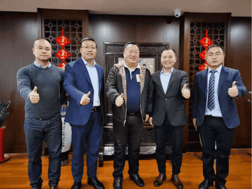 疫情突围，中联重科起重机海外喜获新年首批大订单