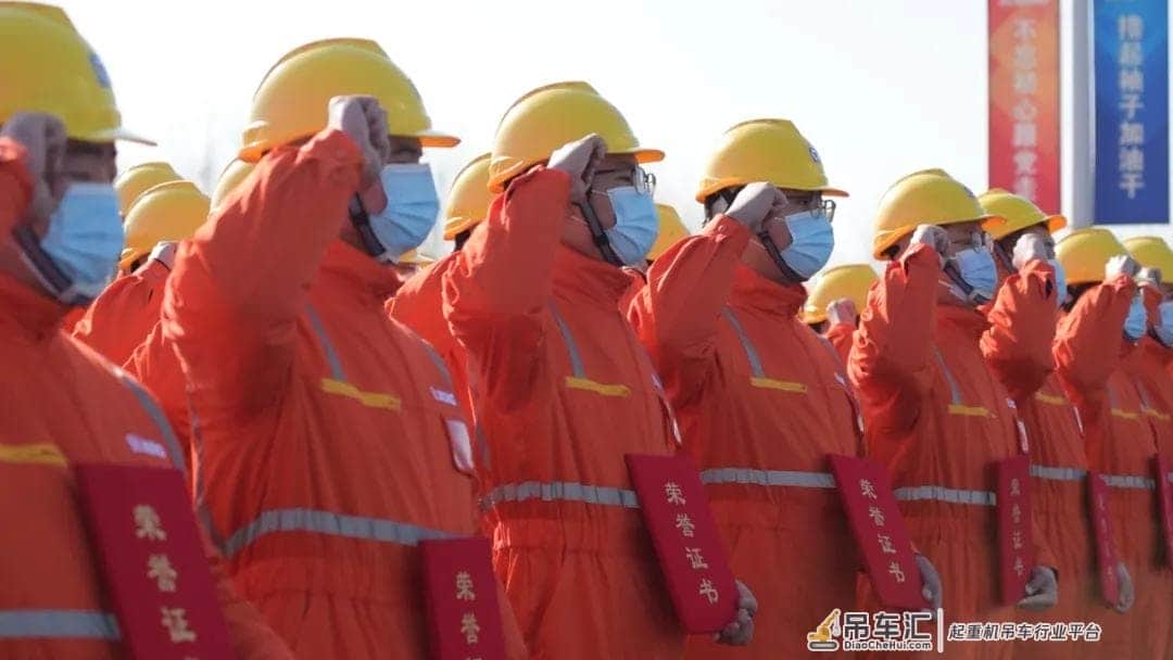 徐工起重,迎冬起航