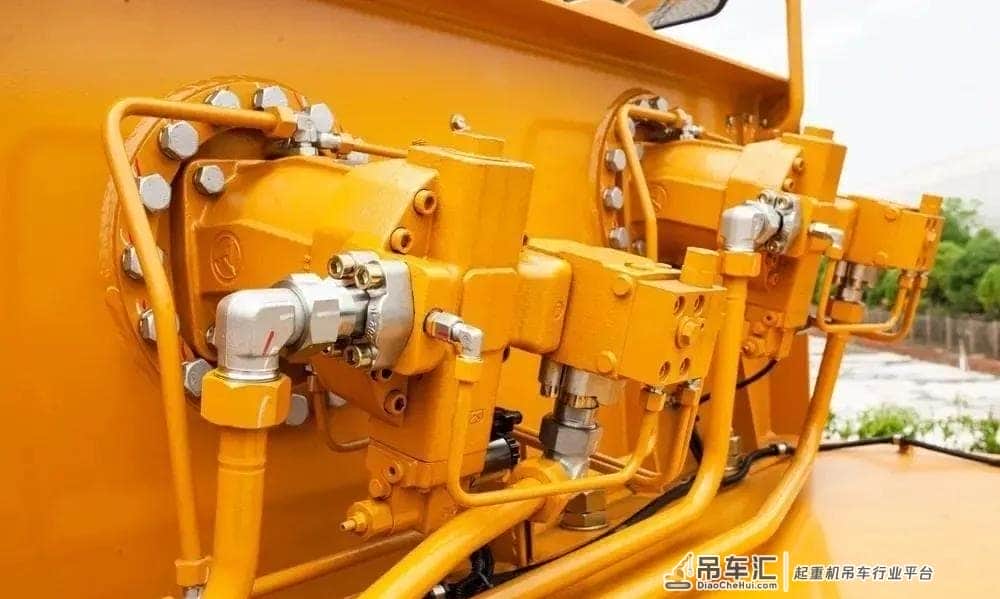 三一STC500E5吊车,10m幅度额载19吨