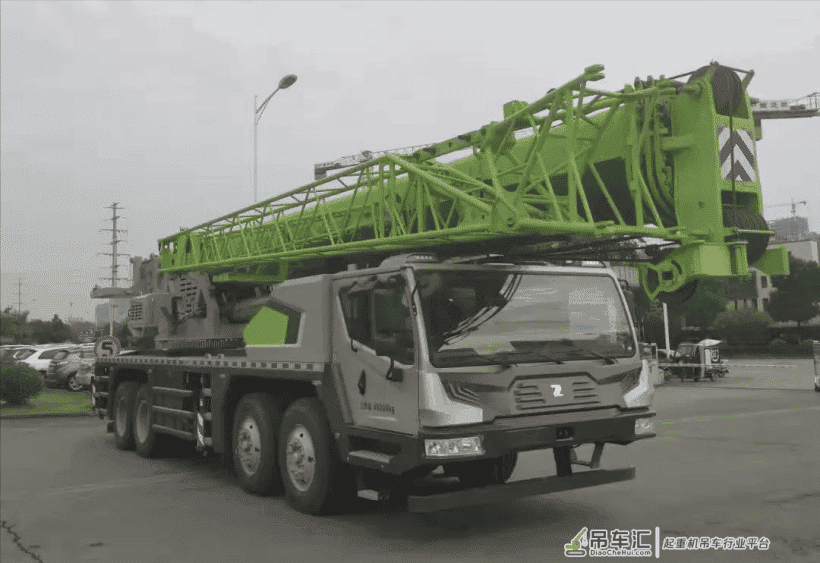 中联701V552吊车“U”型主臂,可带16.5t配重转场